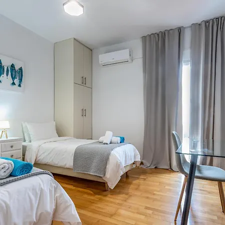 Dimitra With Private Pool And Sea View -the Ground Floor Of A Two Storey Building * Daratsos